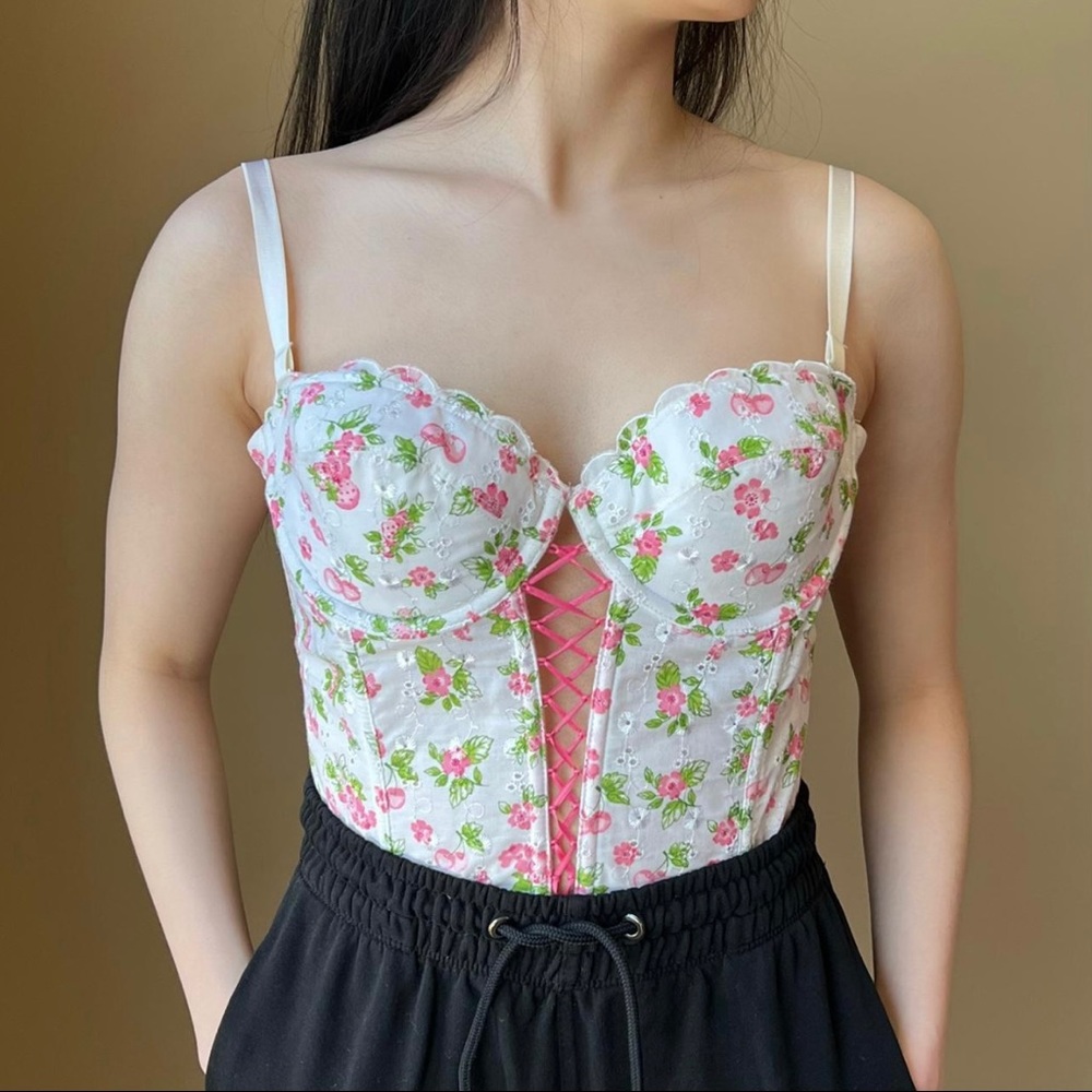 Vintage Victoria’s Secret Floral Cherry Lace Up Eyelet Bustier Corset 36C NWT